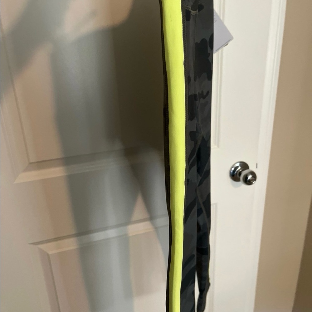 NWT Reebok High Rise Leggings Size Large - Picture 5 of 5